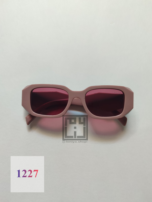 عینک پرادا مستطیلی رنگ کالباسی