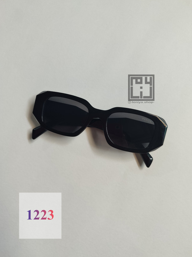 عینک پرادا مستطیلی مشکی