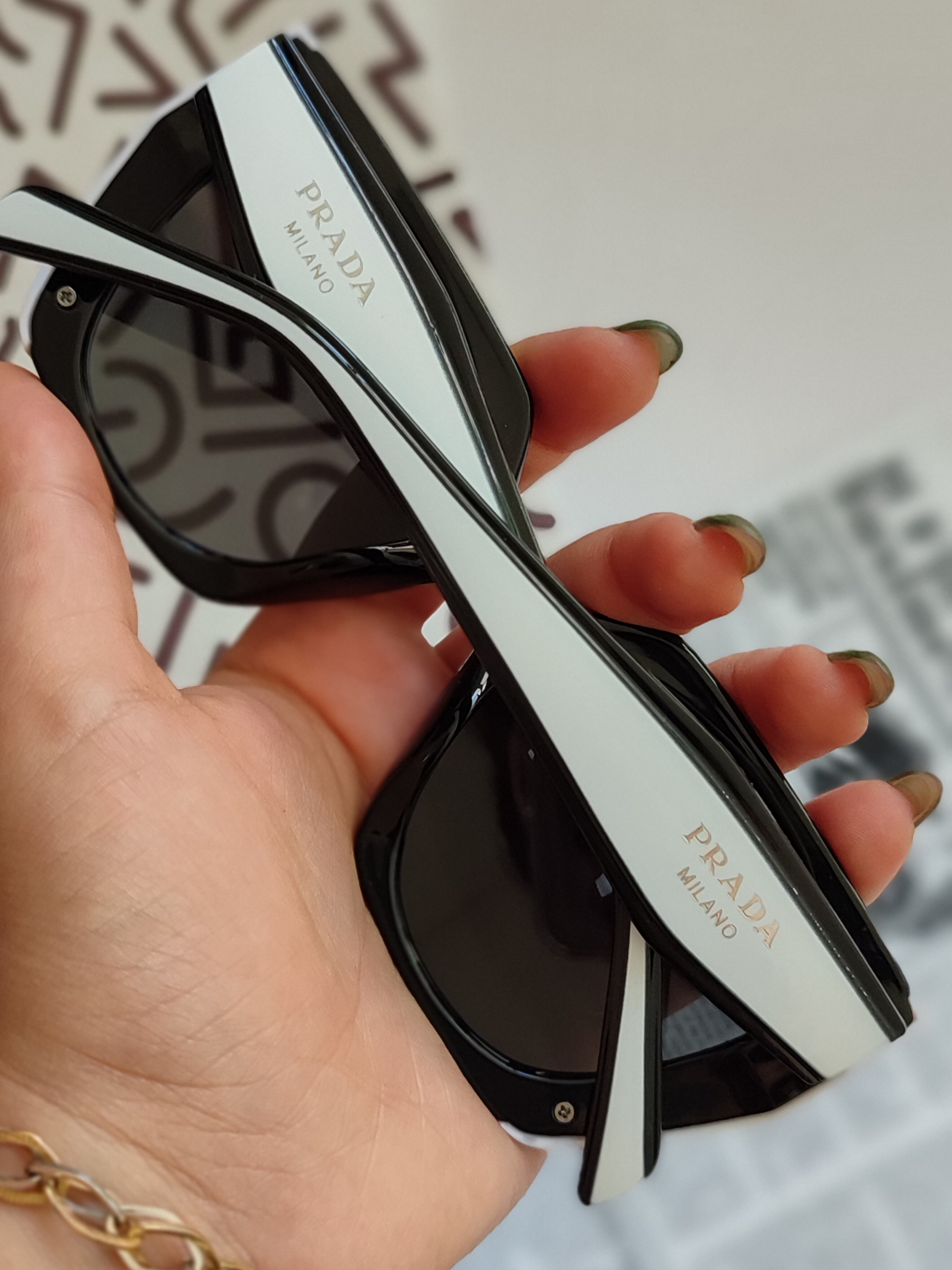 prada-oversized-sunglasses.jpg